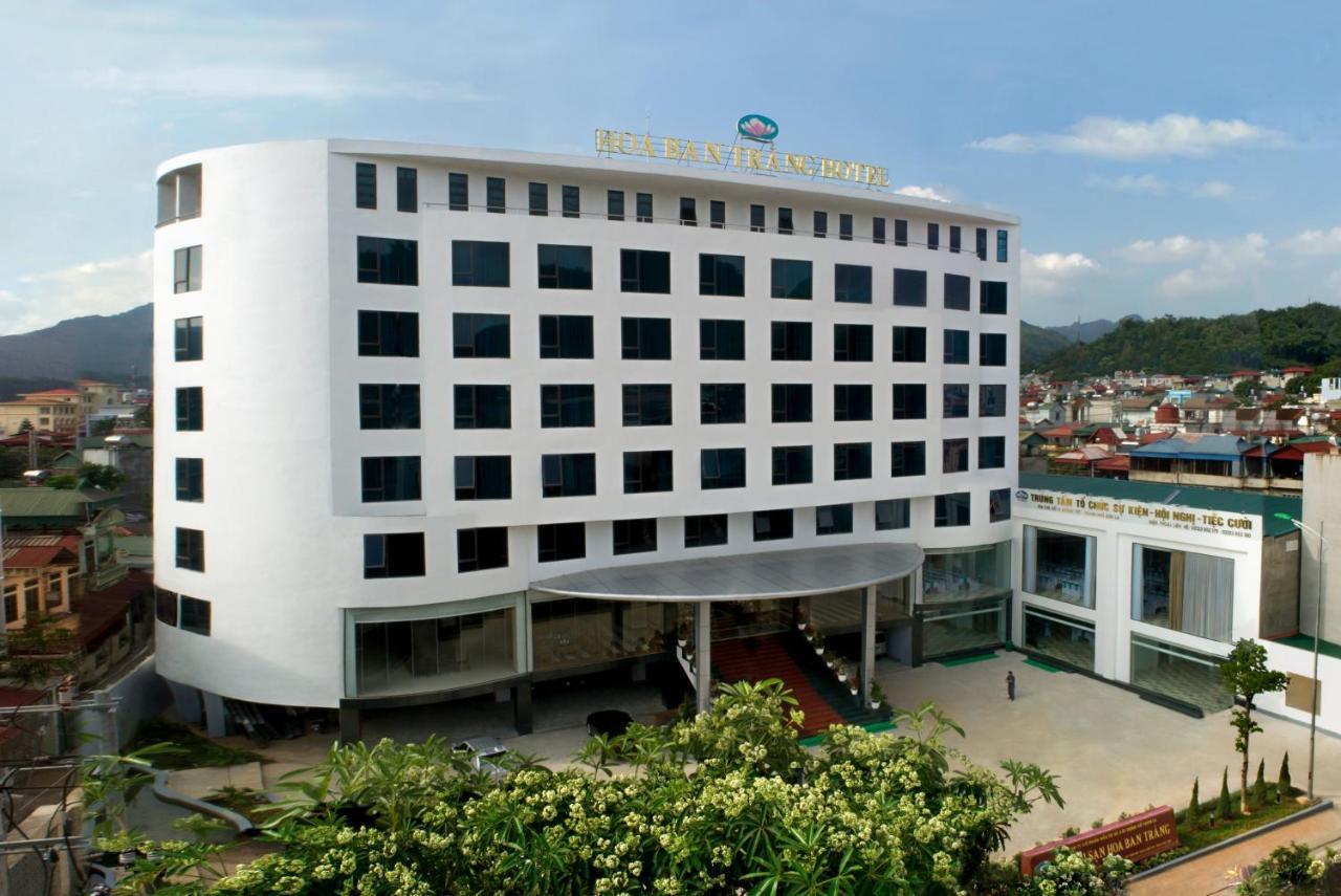 Khach San Hoa Ban Trang Hotel Son La ภายนอก รูปภาพ